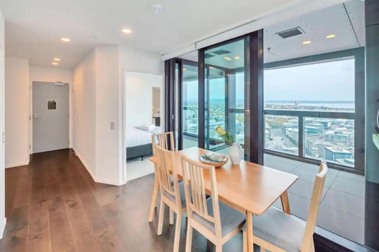 Magnificent Harbour View Skytower View Apartment In Cbd Auckland Esterno foto
