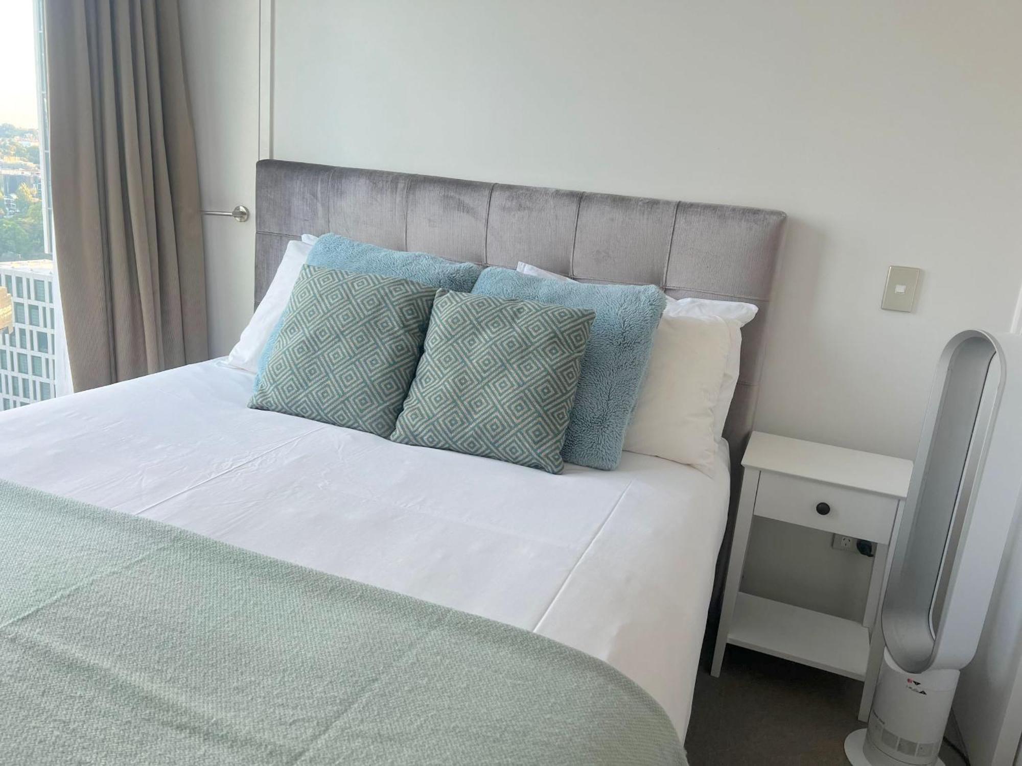 Magnificent Harbour View Skytower View Apartment In Cbd Auckland Esterno foto