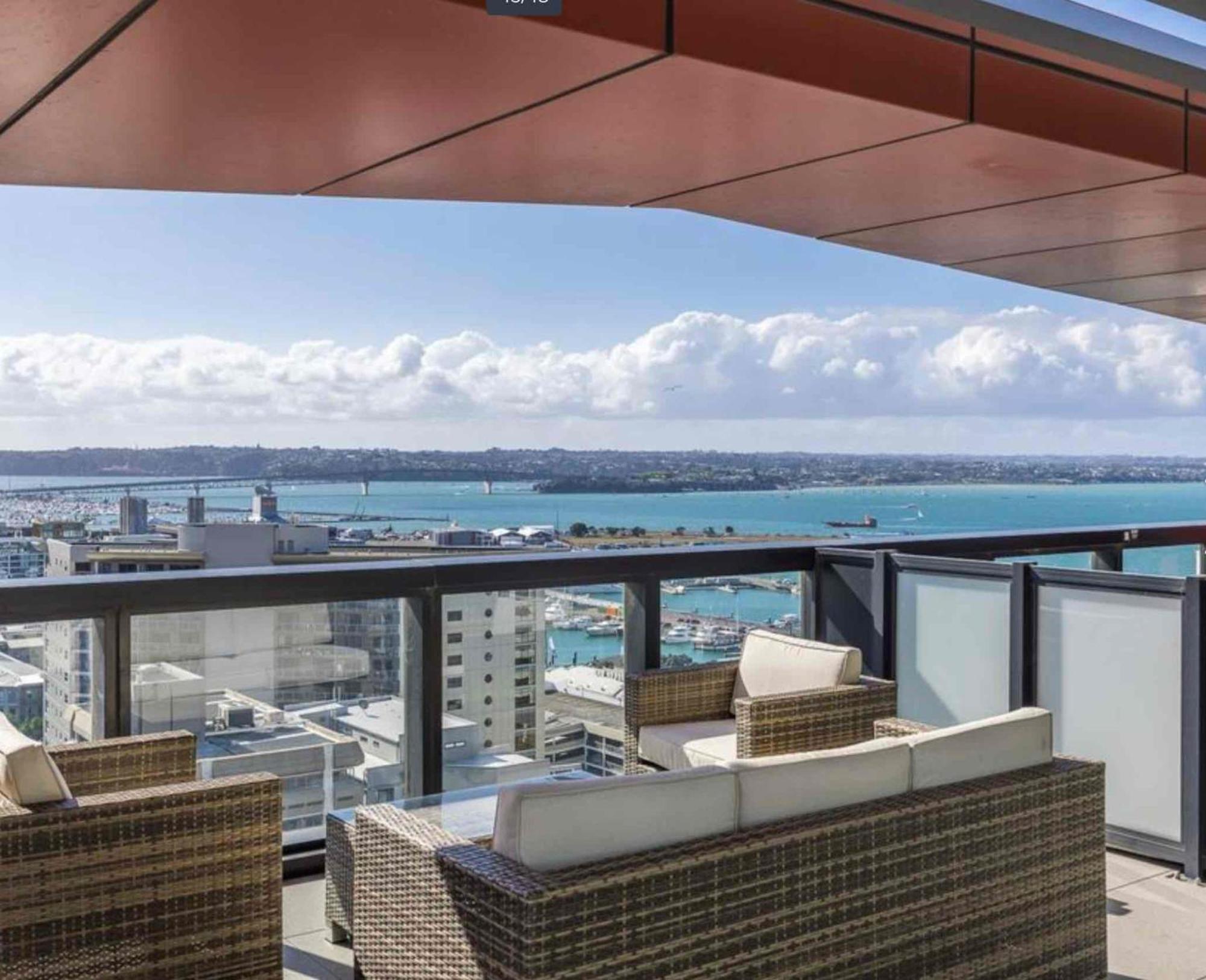 Magnificent Harbour View Skytower View Apartment In Cbd Auckland Esterno foto